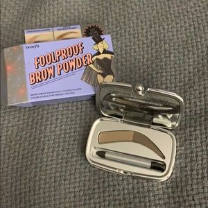 Benefit foolproof brow powder
